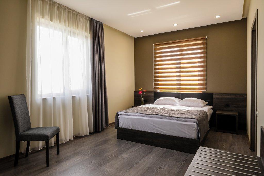 Bien Hotel Yerevan Exterior foto